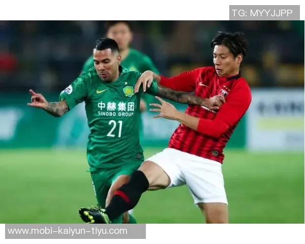 裁判专家解析里奇手球争议认为主裁和VAR的决定完全合理