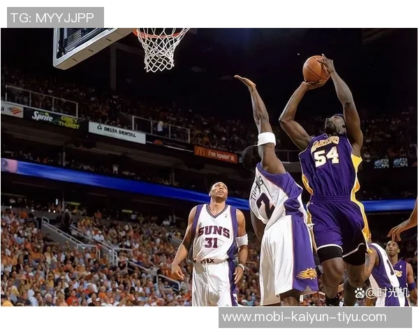 夸梅建议布朗尼学习基德技巧先适应三分再练习突破能力